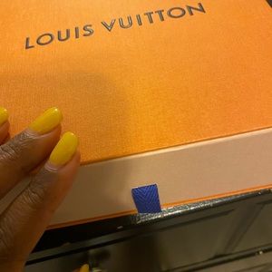 Men’s Louis Vuitton Belt (never worn)